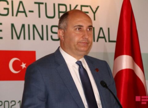 Gürcüstanın müdafiə naziri Ermənistanda səfərdədir