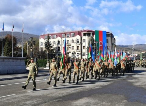 Xankəndi paradına Kərim Vəliyev komandanlıq etdi – FOTO