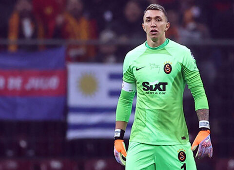 “Qalatasaray”da Muslera şoku