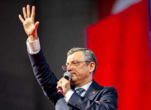 CHP-nin yeni lideri Özgür Özəl kimdir? – VİDEO