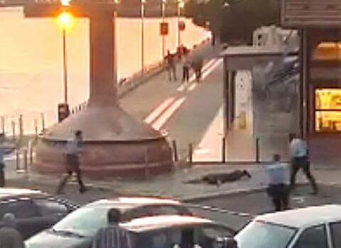 Azərbaycanlı turist sözü səhv dedi, polislər onu tutdu 