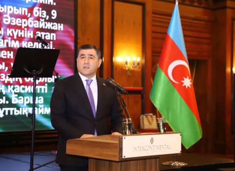 Almatıda Zəfər günü QEYD EDİLDİ
