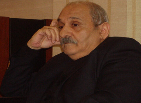 Mobil Babayev vəfat etdi