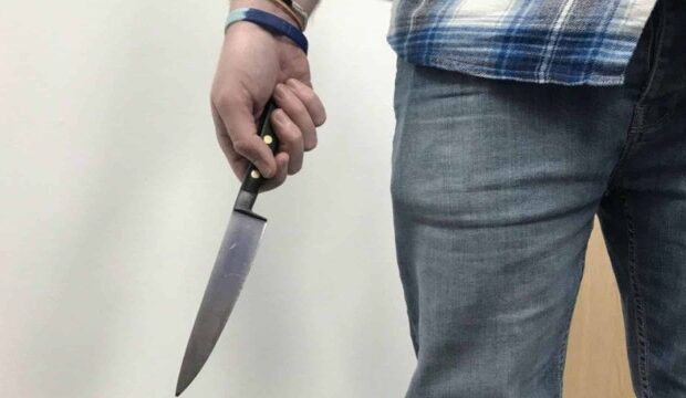 37 yaşlı kişi bıçaqlandı – Qaynı saxlanıldı