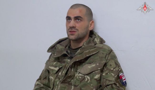Gürcü muzdlu: “Hər öldürülən rus əsgəri üçün 300 dollar verirlər” Gürcü muzdlu: “Hər öldürülən rus əsgəri üçün 300 dollar verirlər”