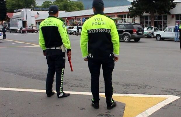 Yol polisləri istənilən vaxt reyd keçirə bilərlərmi? – AÇIQLAMA Yol polisləri istənilən vaxt reyd keçirə bilərlərmi? – AÇIQLAMA