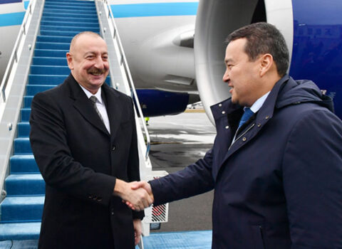 Prezident Qazaxıstandadır – FOTOLAR