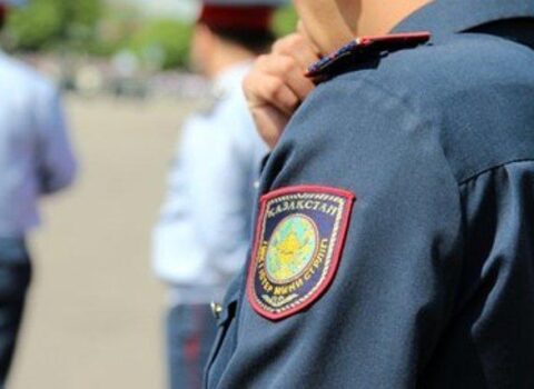 Keçmiş nazir arvadını restoranda döyüb öldürdü