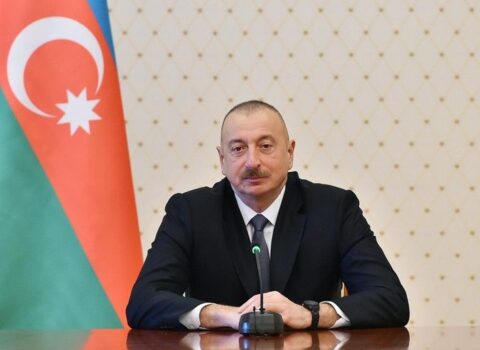 İlham Əliyev Dövlət Bayrağı Günü ilə bağlı paylaşım etdi