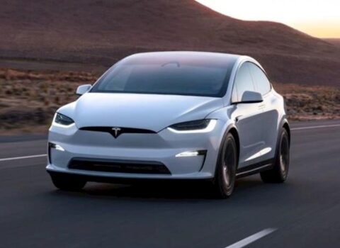 “Tesla” milyonlarla avtomobili geri çağırır – SƏBƏB