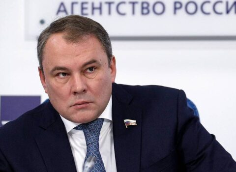 “Blogerliyə rəsmi peşə statusu verilsin” – Pyotr Tolstoy