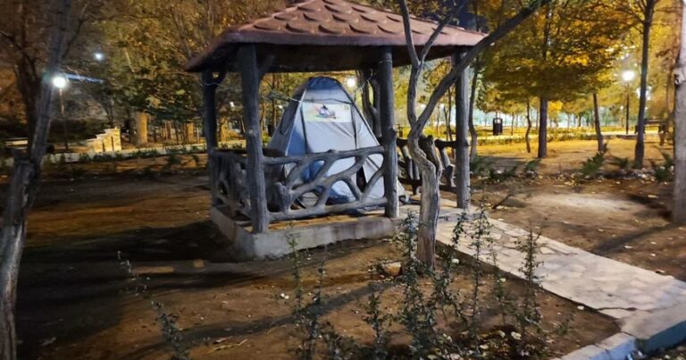 XİN İranda parkda çadırda qalan azərbaycanlı ailə ilə bağlı məlumat yaydı