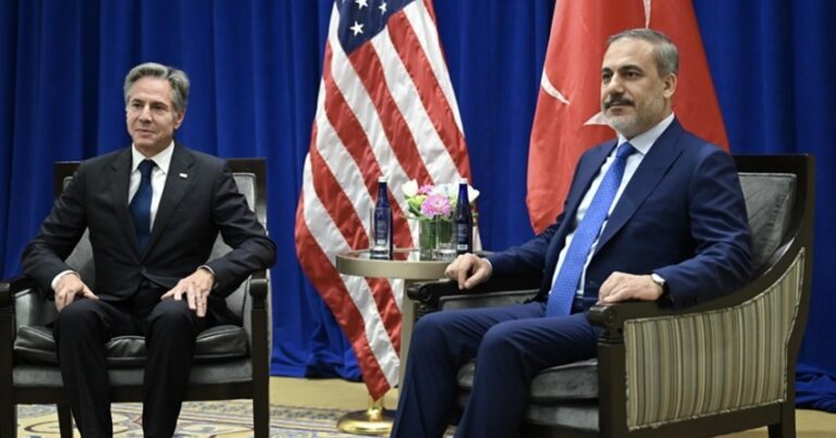 Fidan Blinkenlə Azərbaycan və Ermənistanı müzakirə etdi Fidan Blinkenlə Azərbaycan və Ermənistanı müzakirə etdi