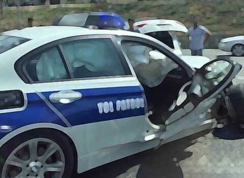 Yol polisinin maşını qəzaya düşdü – Xəsarət alan var