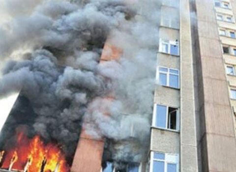 Bakıda yaşayış binasında yanğın