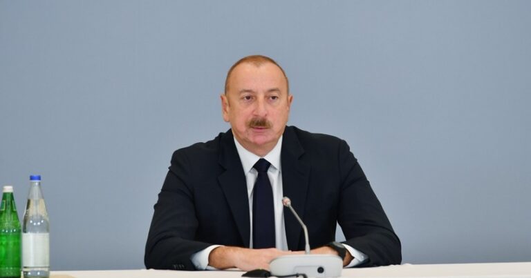 Prezident: “Azərbaycanla Ermənistan arasında heç bir vasitəçilik olmadan ikitərəfli format ola bilər” Prezident: “Azərbaycanla Ermənistan arasında heç bir vasitəçilik olmadan ikitərəfli format ola bilər”