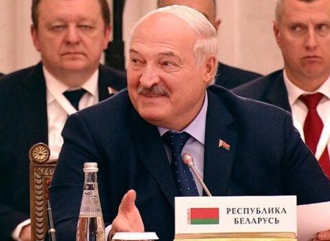 “Acgözlük etməyin, Rusiyaya bir az yumurta verin” – Putin Lukaşenko ilə belə zarafat etdi – VİDEO