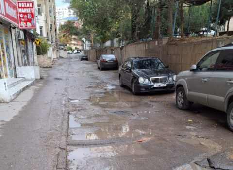 Xətainin bataqlığa çevrilən yolları – Sakinlərin ümidi dalana dirənib – FOTOLAR