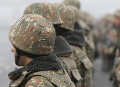 Ermənistan ordusunun hərbçiləri qəzaya düşdü
