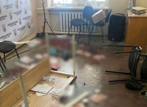 Deputat iclasda qumbara partladıb: ölən və yaralananlar var