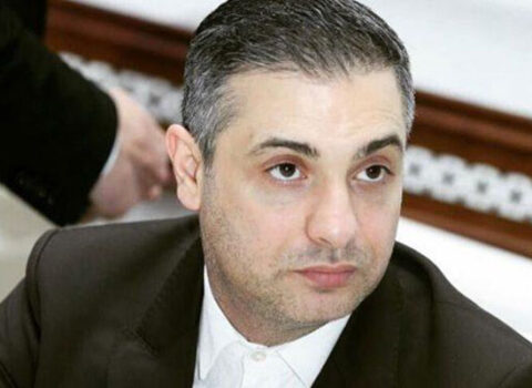 Rüfət Axundovun maşını cərimə meydançasına aparıldı