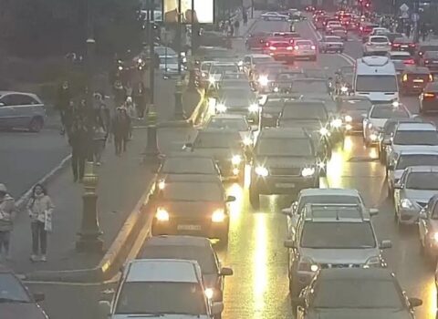 Bakının bir sıra yollarında tıxac yaranıb – SİYAHI