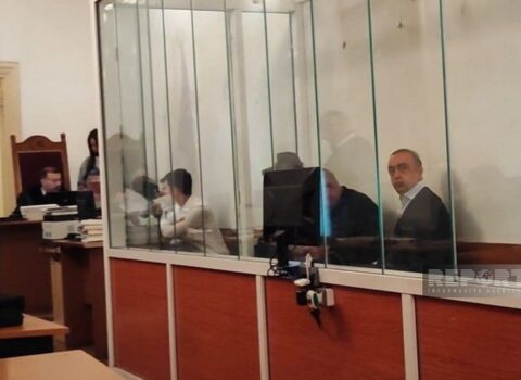 Dövlət ittihamçısı sabiq deputatın məhkəməsində: “Mənimsəmə faktının üstündə qalırıq”