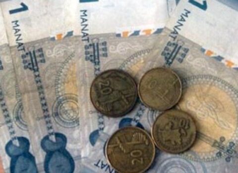 Prezidentliyə namizəd xalqa səsləndi: “Mənə 1 manat verin”