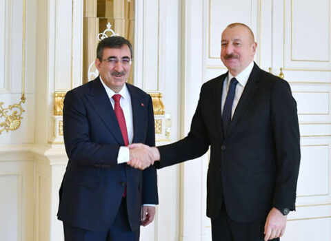 Prezident Cevdet Yılmazı qəbul etdi – FOTO