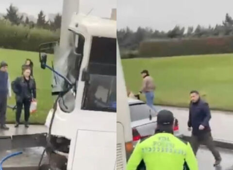 Bakıda sərnişin avtobusu işıq dirəyinə çırpıldı, yolda tıxac yarandı – VİDEO