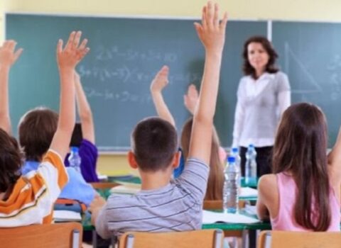 Şagird yerdəyişməsi müvəqqəti dayandırılır
