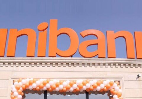 “Unibank” müştərilərini belə borclandırır – Şikayət