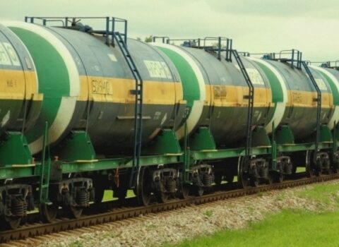 Belarus Rusiya neftinin daşınması üçün tranzit tarifini bahalaşdırdı