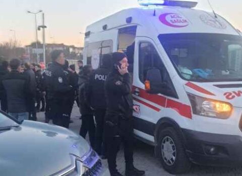 Futbol matçında çıxan davada iki futbolçu bıçaqlandı