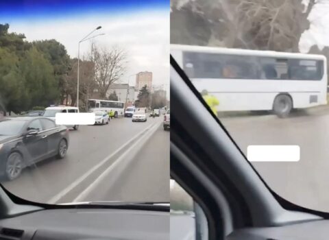Bakıda avtobus ağaca çırpıldı – VİDEO