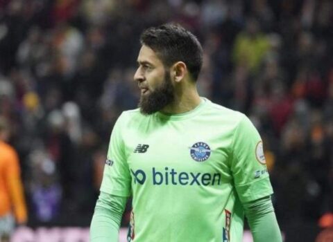 Şahruddinin komandası uduzdu