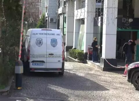 Vəkil 14 yaşlı oğlu tərəfindən öldürüldü