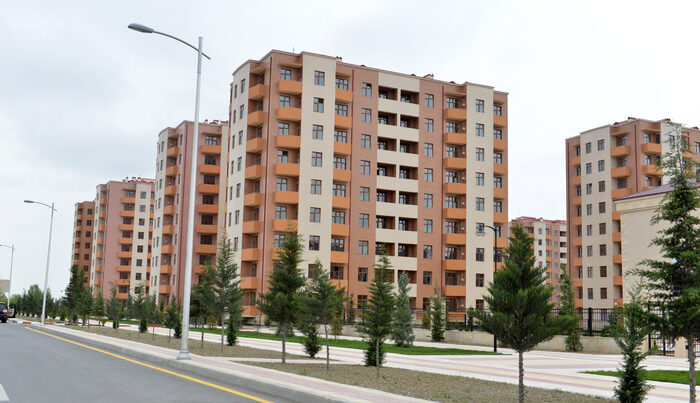 Yeni yaşayış binalarında “ev pulu” niyə fərqli məbləğlərlə tələb olunur? – Ekspertdən AÇIQLAMA Yeni yaşayış binalarında “ev pulu” niyə fərqli məbləğlərlə tələb olunur? – Ekspertdən AÇIQLAMA
