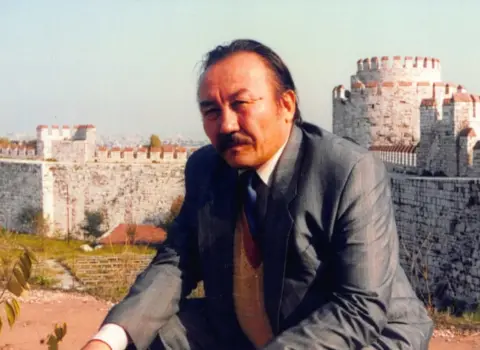 Muxtar Maqauin: “Nazarbayev xalqını satdı”