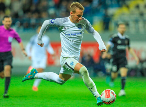 “Qarabağ” “Şaxtyor”un futbolçusunu istəyir