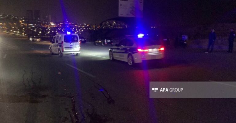İki maşının arasında qalan piyadanın ayaqları amputasiya edildi İki maşının arasında qalan piyadanın ayaqları amputasiya edildi