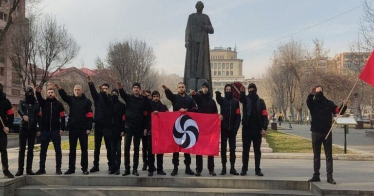 Zaxarova: Rusiya İrəvanda faşistlərin yürüşündən dərin narahatlıq keçirir Zaxarova: Rusiya İrəvanda faşistlərin yürüşündən dərin narahatlıq keçirir