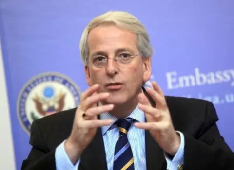 Amerikalı diplomat Ukraynanın məğlubiyyətindən danışdı: “Milyardlar da kömək etmir”