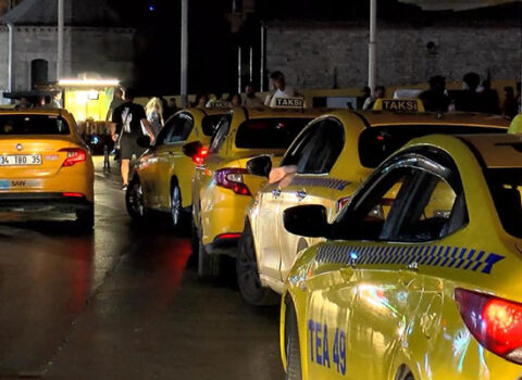 İstanbulda sərnişin avtobusları ilə taksilərin qiyməti artırıldı