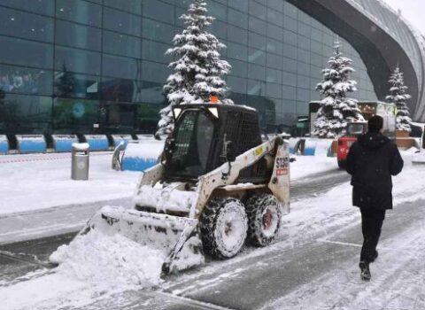 Moskva hava limanında 20 reys gecikib