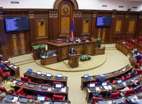 Paşinyanla Koçaryan arasında dava düşdü