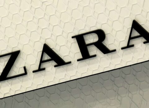 “Zara”dan 1,5 milyonluq geyim OĞURLANDI