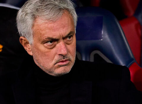 Mourinyo istefaya göndərildi
