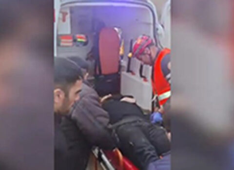 İki “Mercedes” toqquşdu, yaralanan var – VİDEO