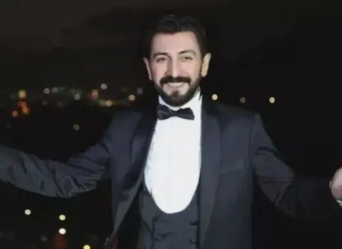 Müğənni evində işləyən ustaları xəstəxanalıq etdi